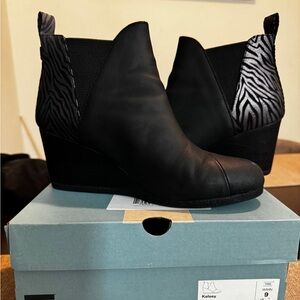 TOMS Black Leather Wedges with Zebra Accents